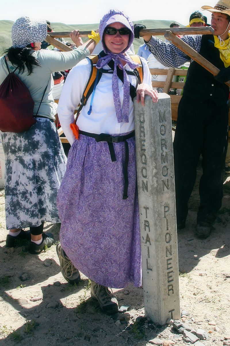 IMG_1583 amy oregon trail sign 4x6 IMG_1583 amy oregon trail sign 4x6